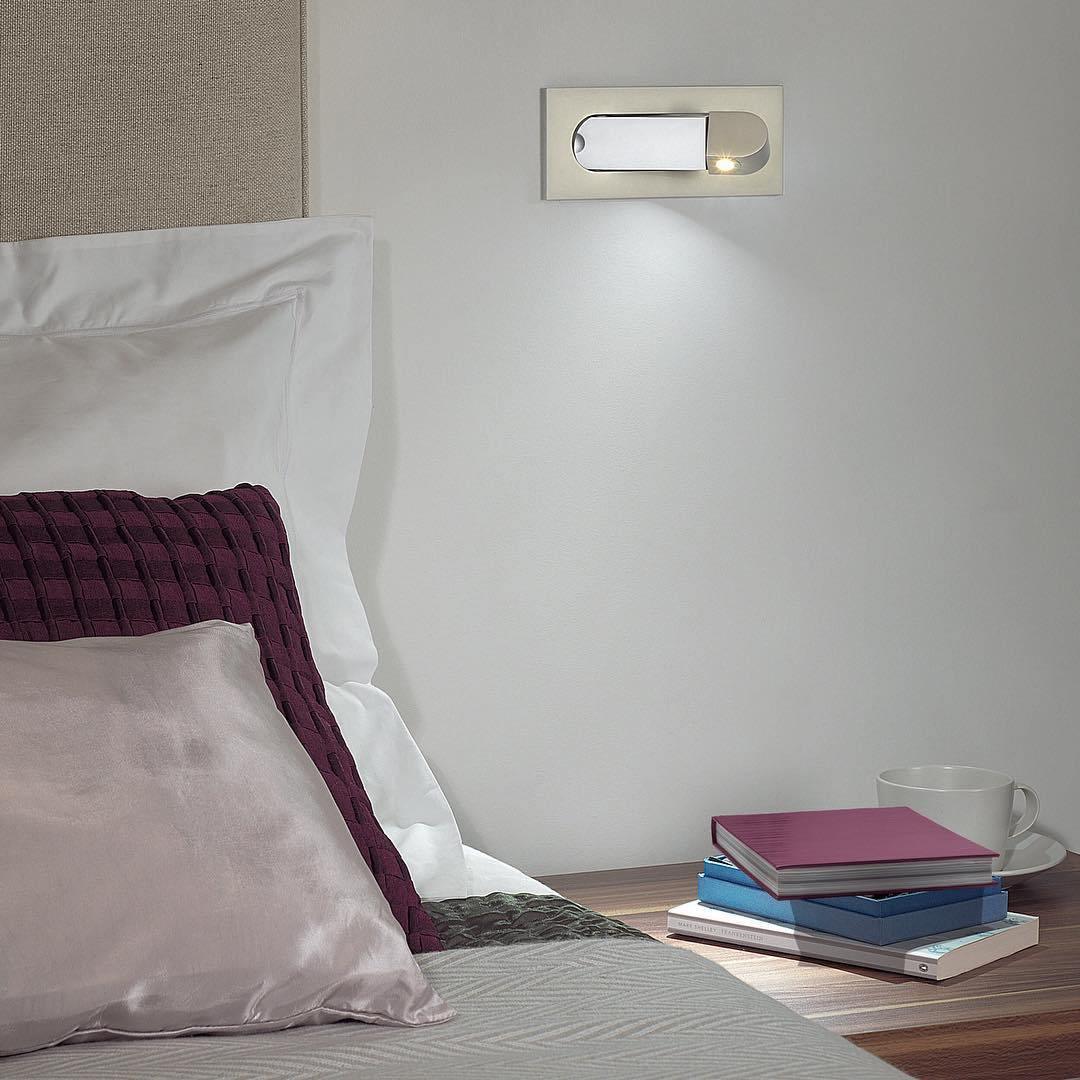 Aplique de pared LED giratorio con interruptor de botón para lectura nocturna enfocada en espacios compactos | Thomler