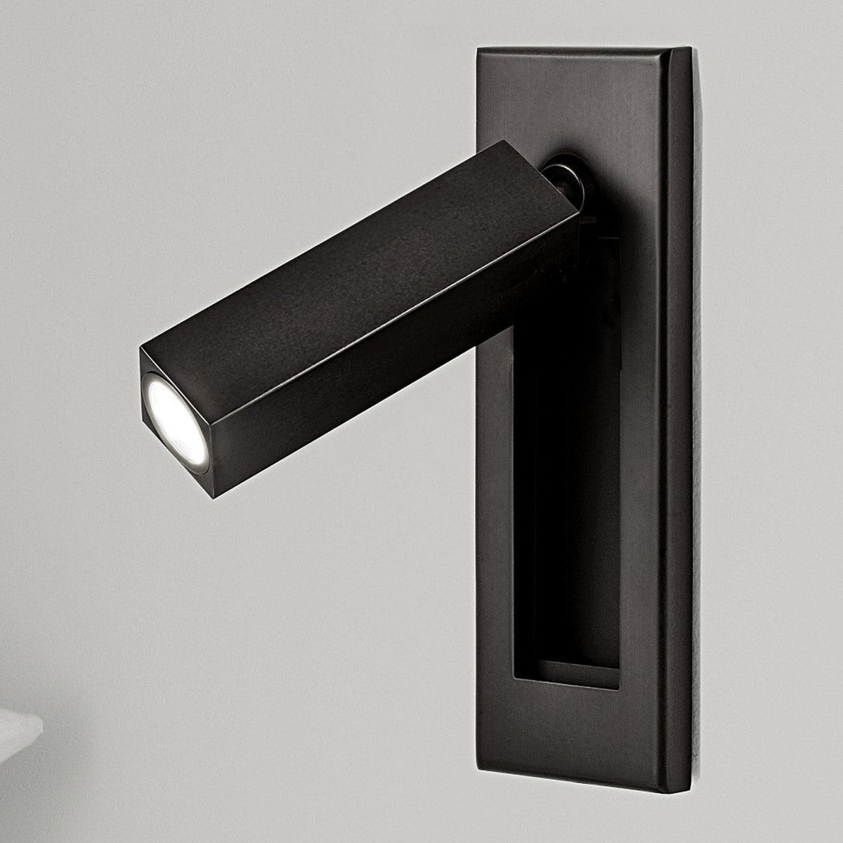 Lámpara de pared articulada de aluminio para lectura, estudio y cabecera