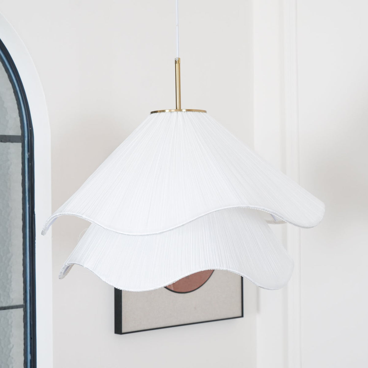 Lámpara colgante de pétalos de flores en capas, blanca y dorada, 24 pulgadas de diámetro, altura ajustable para comedor, cocina, dormitorio, sobre la mesa o isla | Thomler