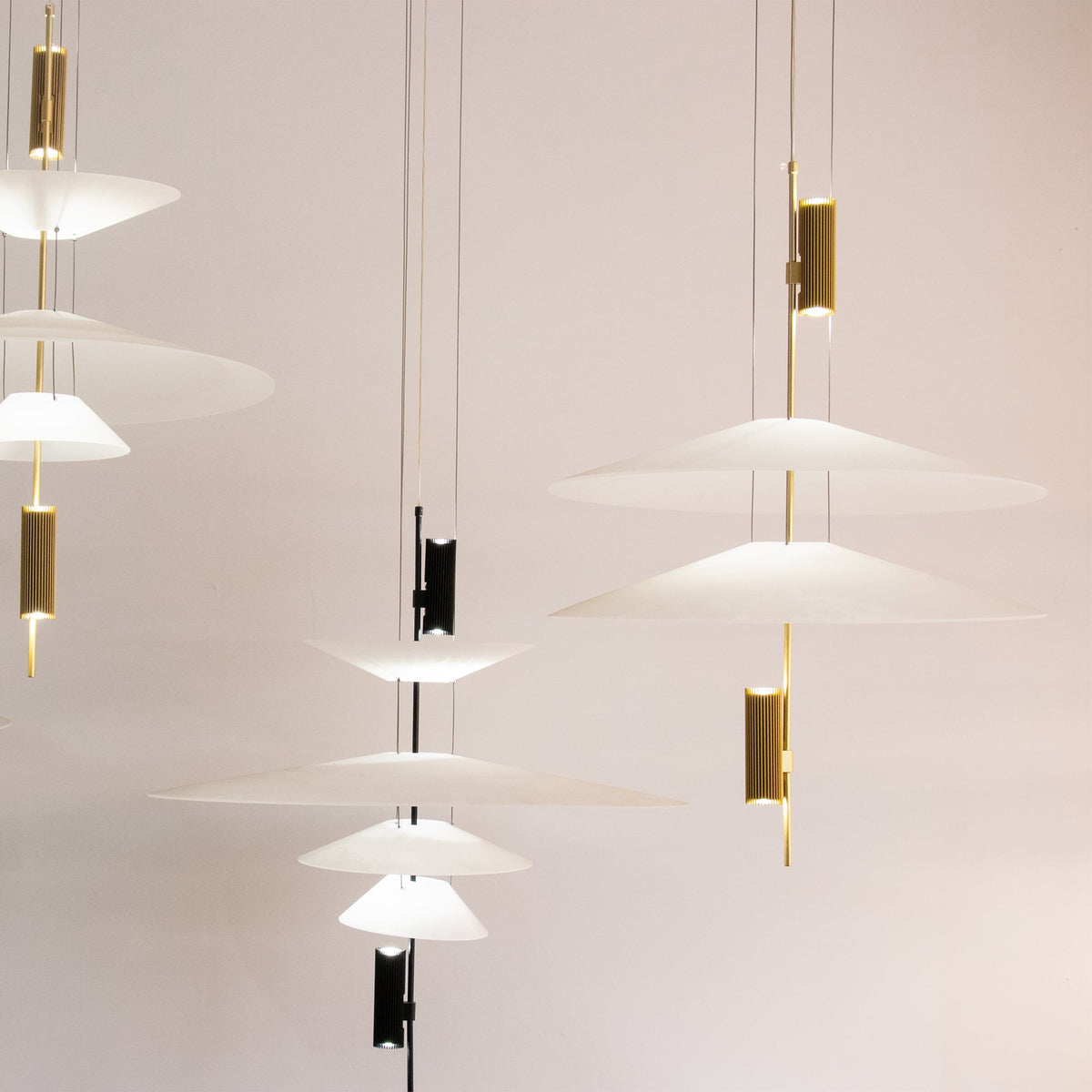 Lámpara de techo LED moderna de 26 pulgadas, acrílico blanco, altura ajustable, para cocina, comedor, dormitorio, entrada, iluminación de techo