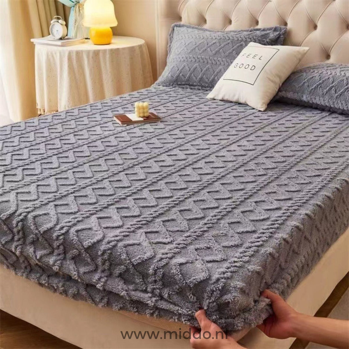 Spannbettlaken aus Plüsch-Samtfleece inklusive Kissenbezügen – ultraweich, warm & knitterfrei