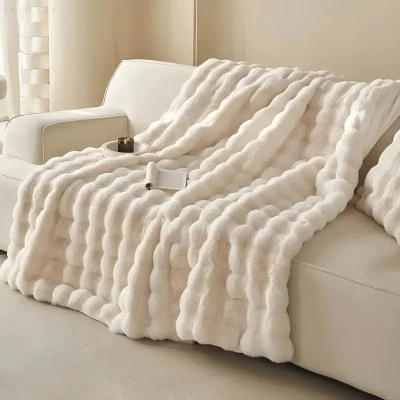 Plush Textured Fleece Throw Blanket – Oversized Anti-Pilling Cover for Couch & Bed