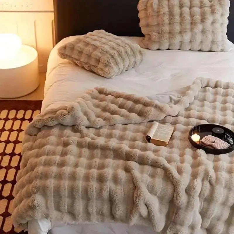 Plush Textured Fleece Throw Blanket – Oversized Anti-Pilling Cover for Couch & Bed