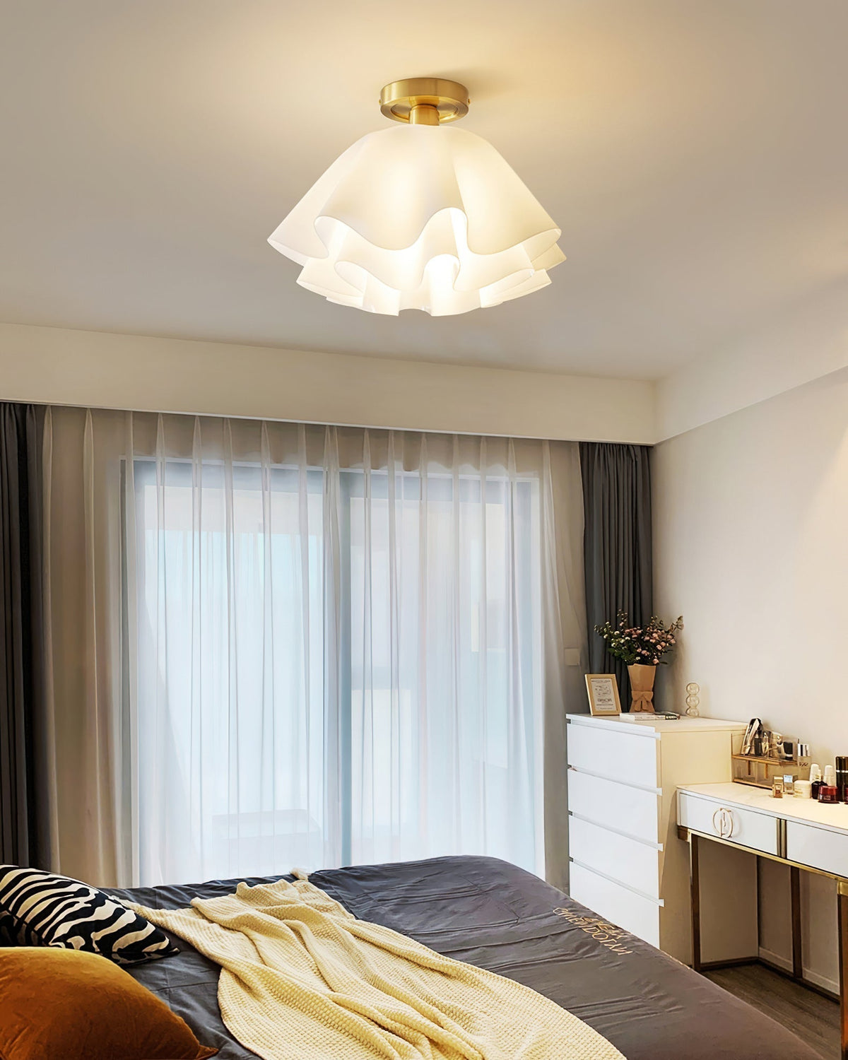 Flush Mount Acrylic Folded Ceiling Light 12 in White for Bedroom Living Room Hallway Modern E27 LED Fixture Home Decor Overhead Lighting | Thomler