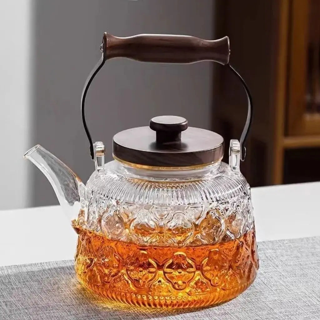 Transparente Glasteekanne mit herausnehmbarem Sieb & Holzgriff, 1 Liter Fassungsvermögen, hitzebeständiger Teebereiter für losen Kräuter-, Grün-, Schwarz- und Oolong-Tee für den täglichen Gebrauch | Thomler