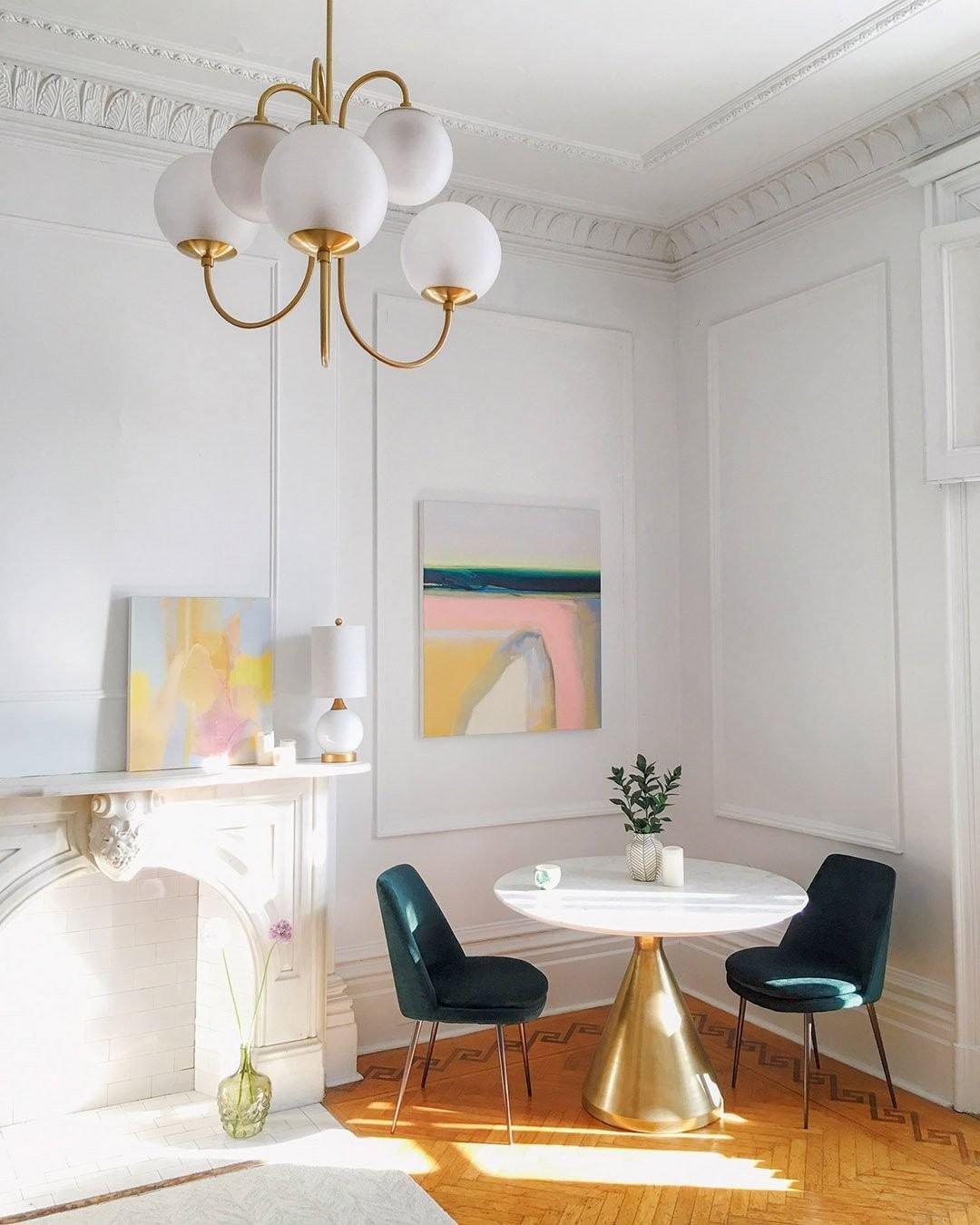 Lámpara de techo de varios brazos, marco de metal, pantallas de vidrio esmerilado, oro, negro, blanco, 30 pulgadas de diámetro, para sala de estar, comedor, dormitorio, luz superior | Thomler