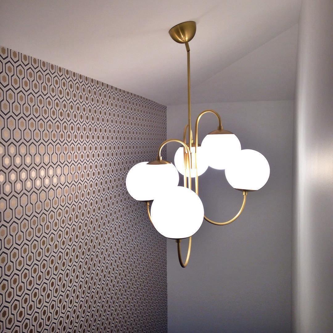 Lámpara de techo de varios brazos, marco de metal, pantallas de vidrio esmerilado, oro, negro, blanco, 30 pulgadas de diámetro, para sala de estar, comedor, dormitorio, luz superior | Thomler