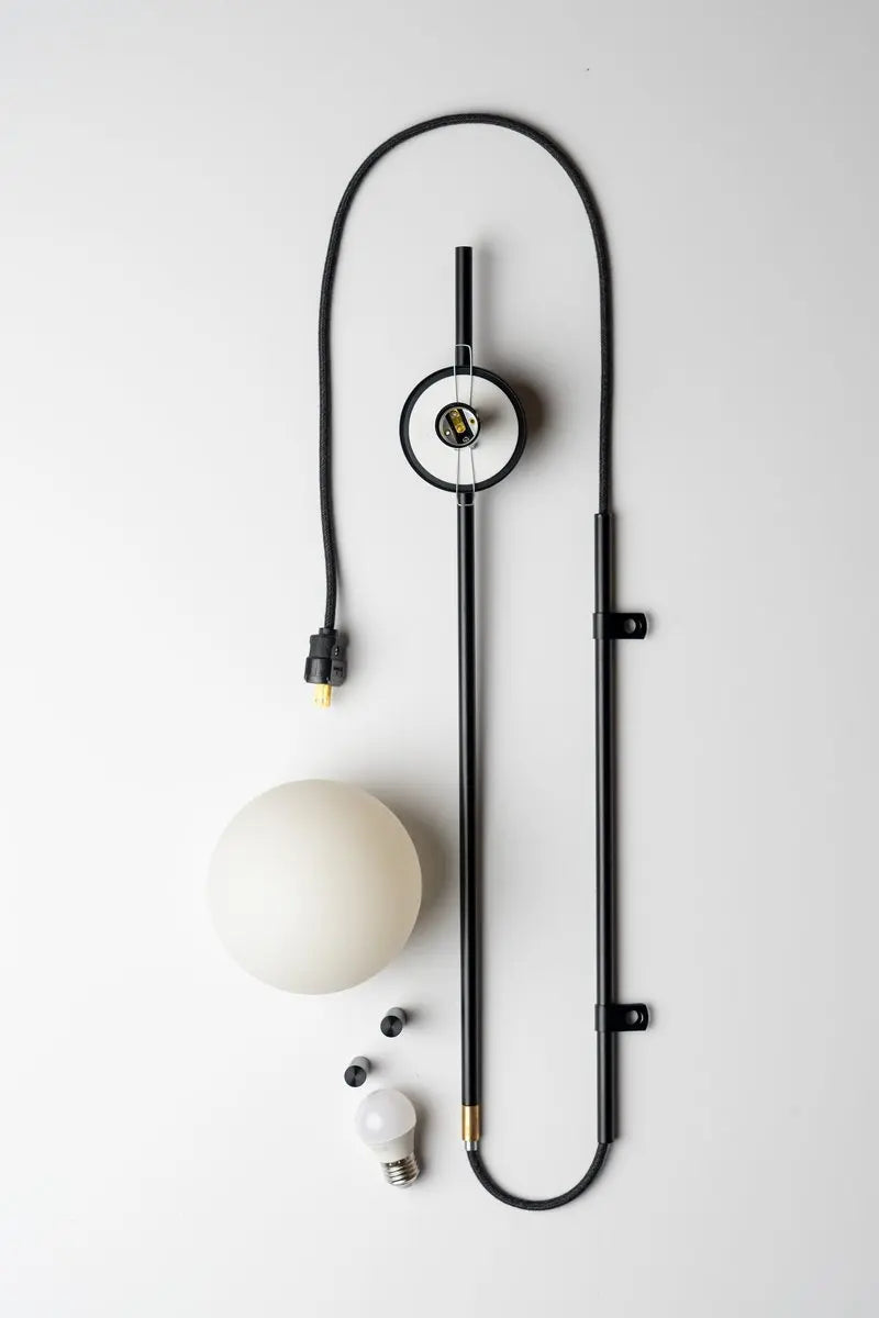 Wandlamp met stekker en verstelbare arm voor slaapkamer, woonkamer, hal, kantoor, zwart/wit, modern minimalistisch leeslamp-armatuur, eenvoudig | Thomler