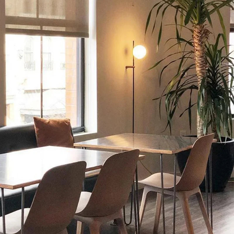 Wandlamp met stekker en verstelbare arm voor slaapkamer, woonkamer, hal, kantoor, zwart/wit, modern minimalistisch leeslamp-armatuur, eenvoudig | Thomler