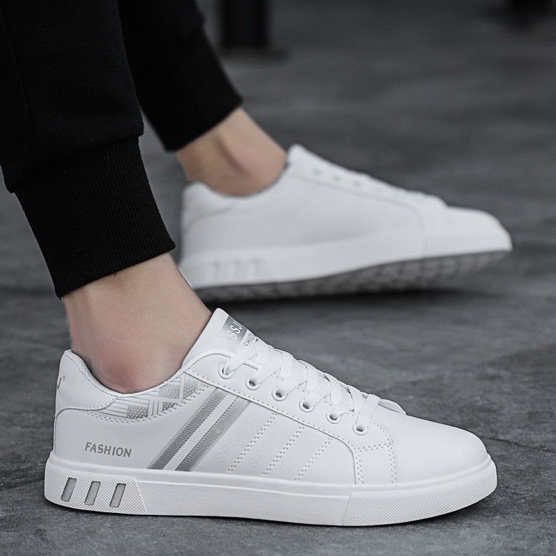 Men's Casual Fashion Sneakers – Comfortable Everyday Athletic Shoes with Contrast Details for Jeans, Shorts & Casual Wear