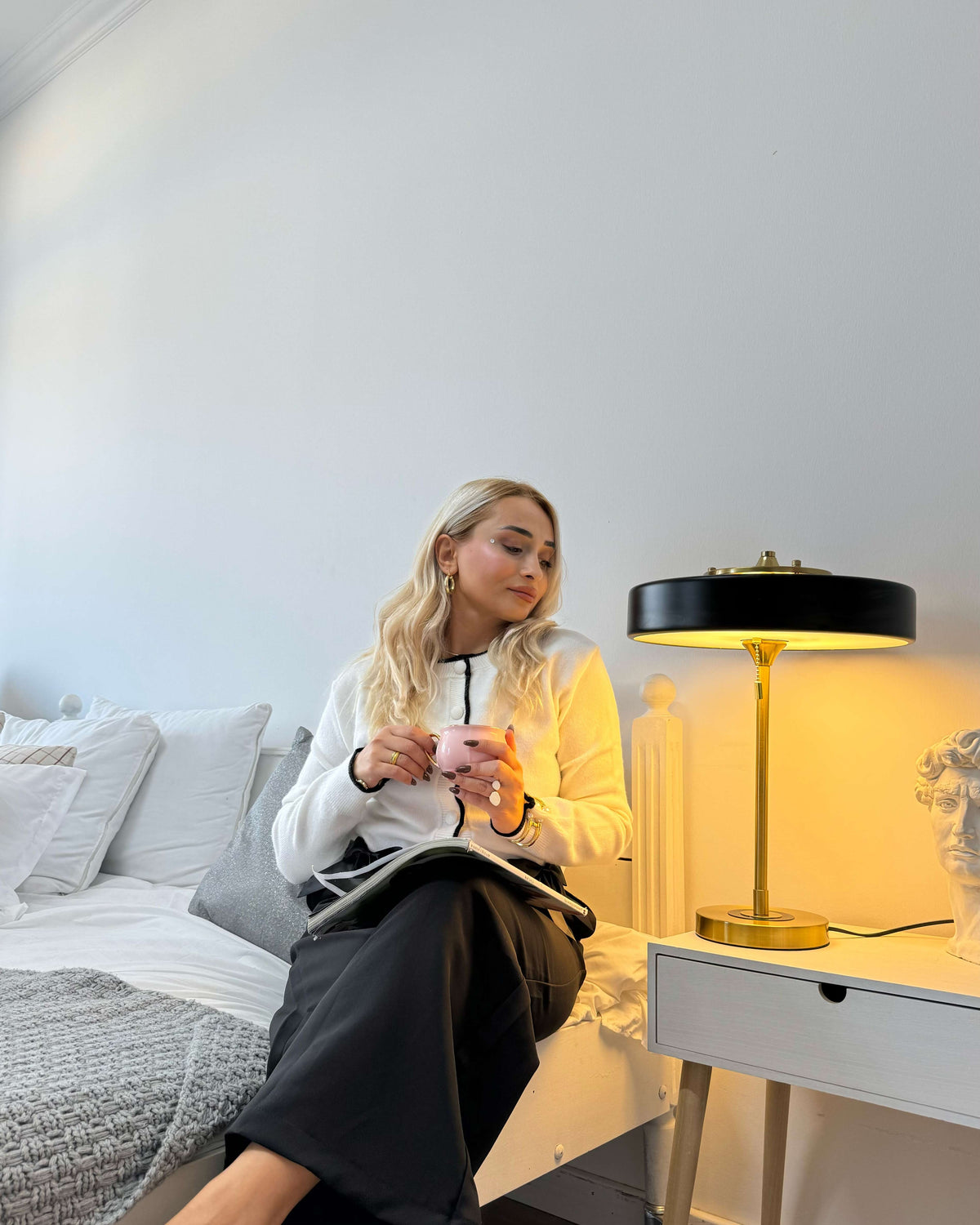 Adjustable Desk Light with Counterweight 10W LED Brass Finish Midcentury Modern Pull Chain Switch for Nightstand Office Home | Thomler