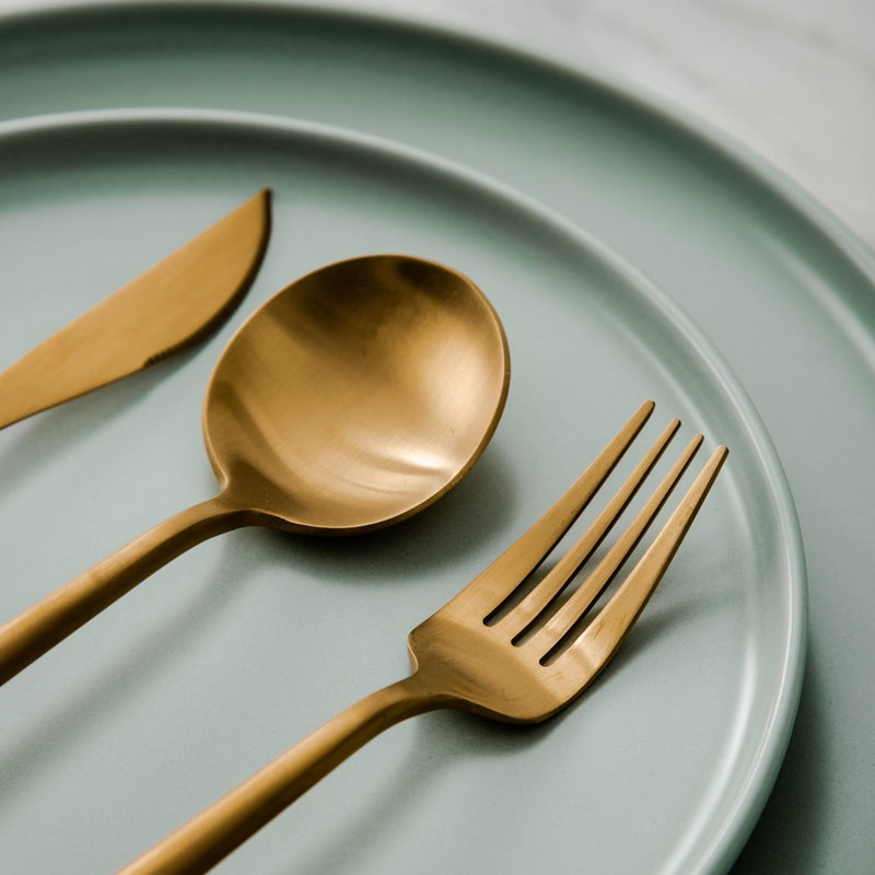 Titanium-Coated Stainless Steel Flatware Set – 18/10 Premium Dinnerware Service for Everyday Dining & Special Occasions | Thomler