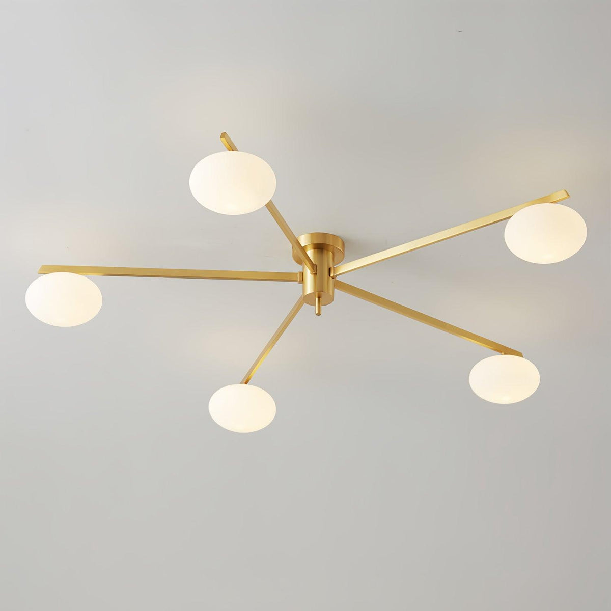 Lámpara de techo semiempotrada ajustable con brazos múltiples y globos esmerilados para comedor, cocina o sala de estar | Estructura en negro o latón, casquillo G9 | Thomler