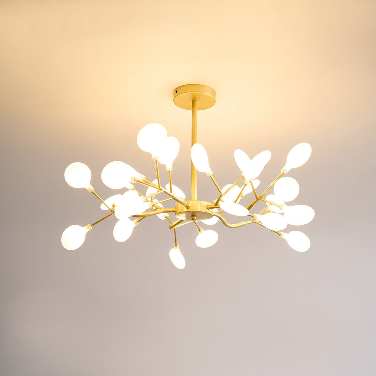 Lámpara de araña de ramas acrílicas con luces LED ajustables para comedor y entrada - de 30 a 63 ramas de luz - Regulable, acabado en metal dorado o negro