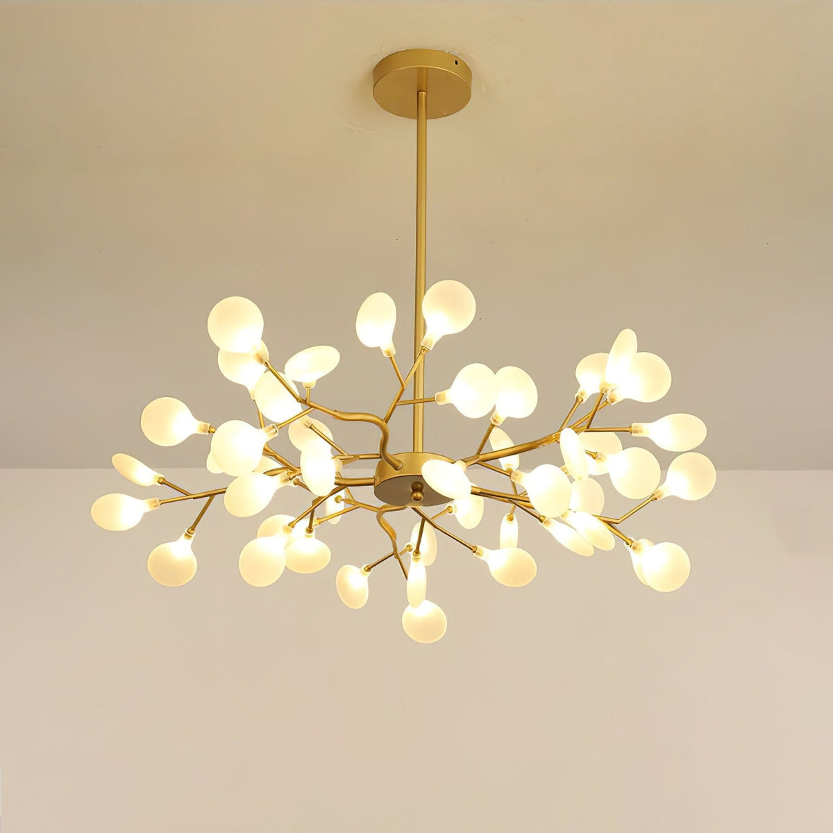 Lámpara de araña de ramas acrílicas con luces LED ajustables para comedor y entrada - de 30 a 63 ramas de luz - Regulable, acabado en metal dorado o negro