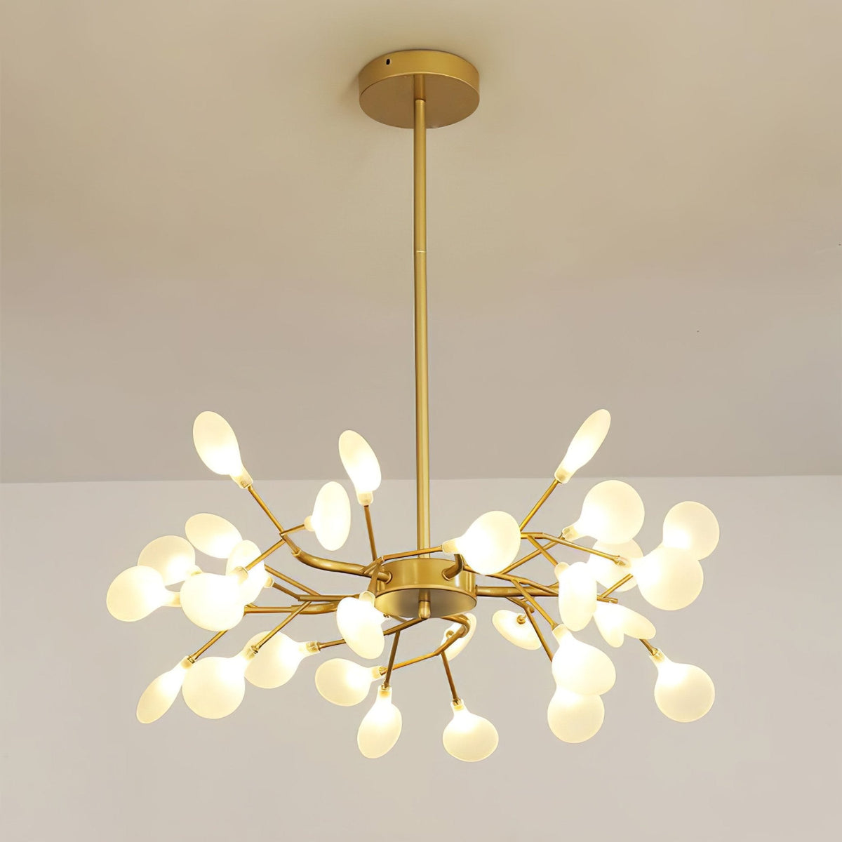 Lámpara de araña de ramas acrílicas con luces LED ajustables para comedor y entrada - de 30 a 63 ramas de luz - Regulable, acabado en metal dorado o negro