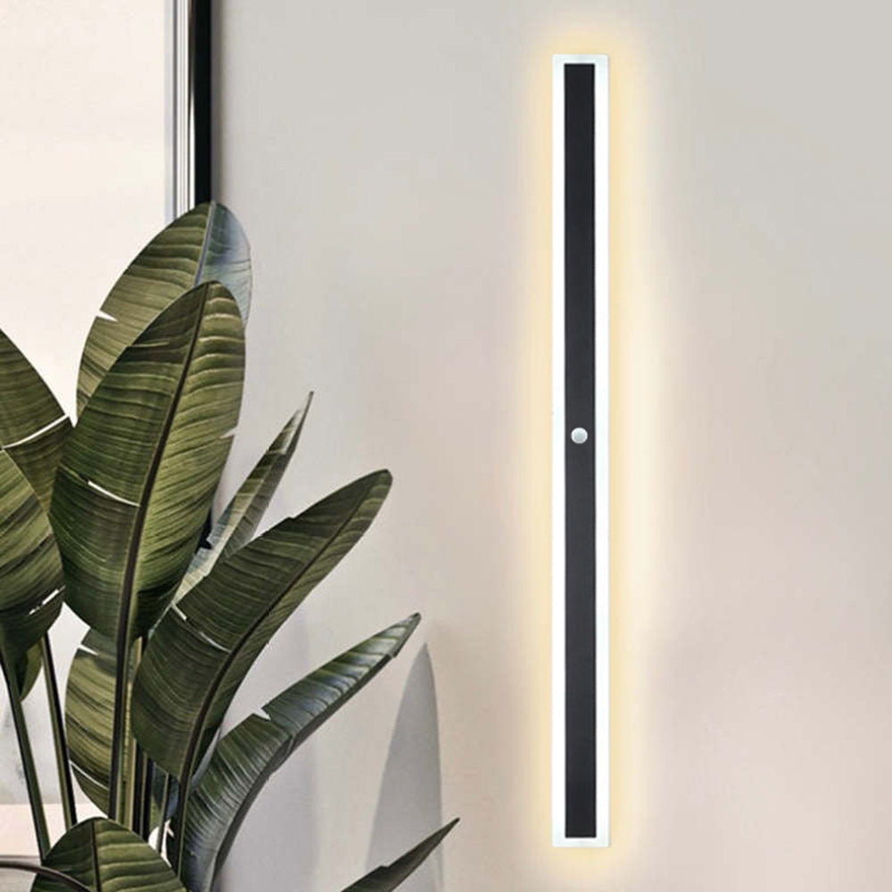 Lineare LED-Wandleuchte für den Außenbereich, 240 cm, wetterfeste Metallleuchte für Terrasse, Hauseingang, modernes, schlankes Architektur-Design | Thomler