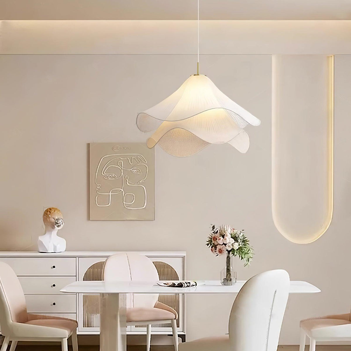 Lámpara colgante de pétalos de flores en capas, blanca y dorada, 24 pulgadas de diámetro, altura ajustable para comedor, cocina, dormitorio, sobre la mesa o isla | Thomler