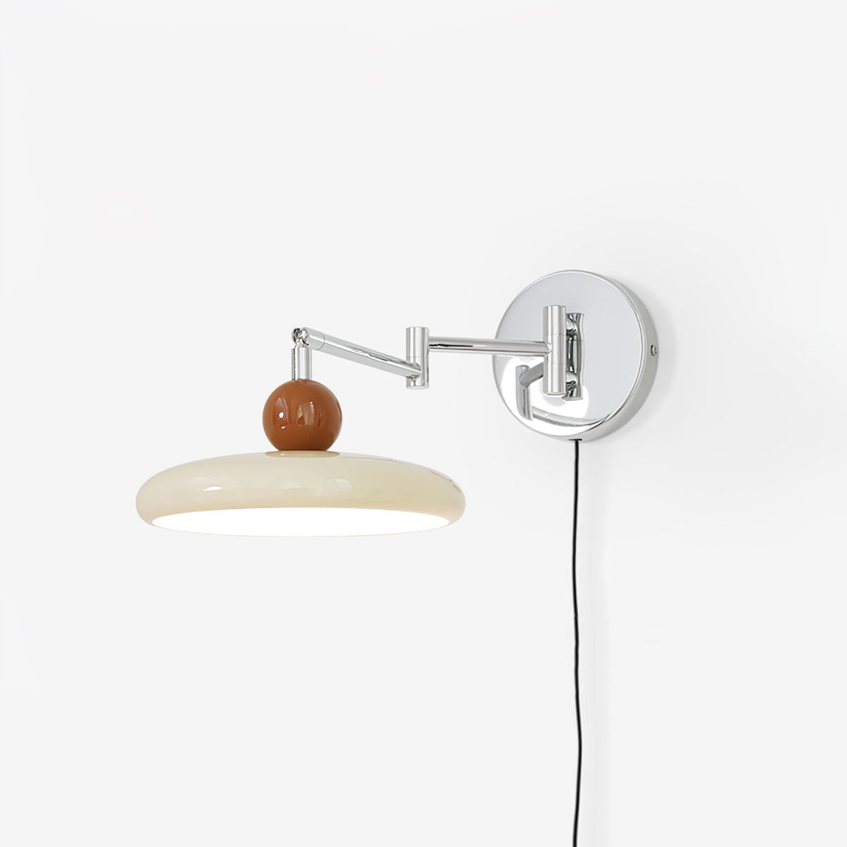 Aplique compacto enchufable con temperatura LED ajustable y detalles cromados para dormitorio, sala de estar, pasillo y rincón de lectura | Iluminación interior moderna | Thomler