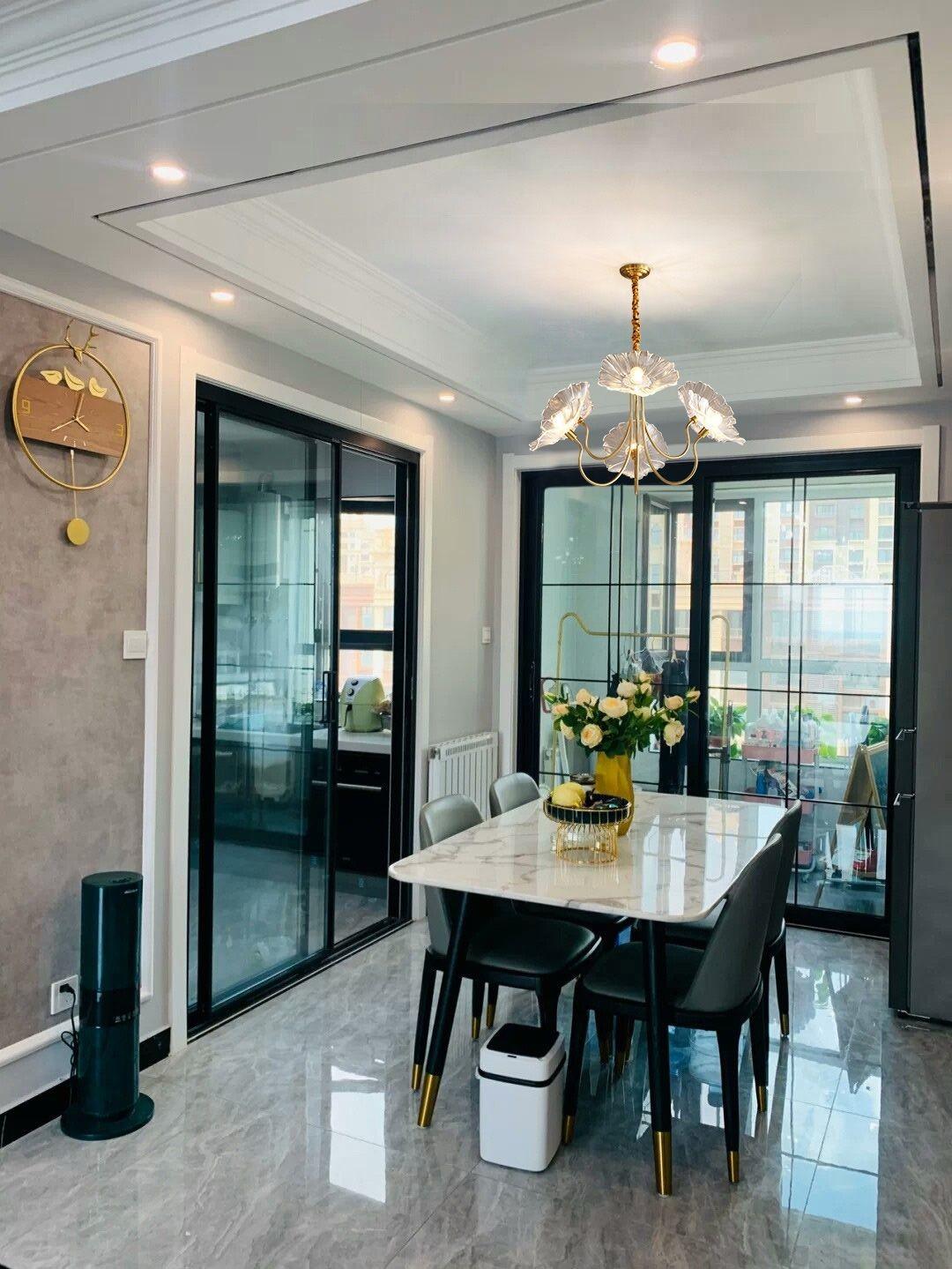 Lámpara colgante botánica de cristal de 35 pulgadas con acabado dorado para comedor, sala de estar o vestíbulo, iluminación ambiental superior | Thomler