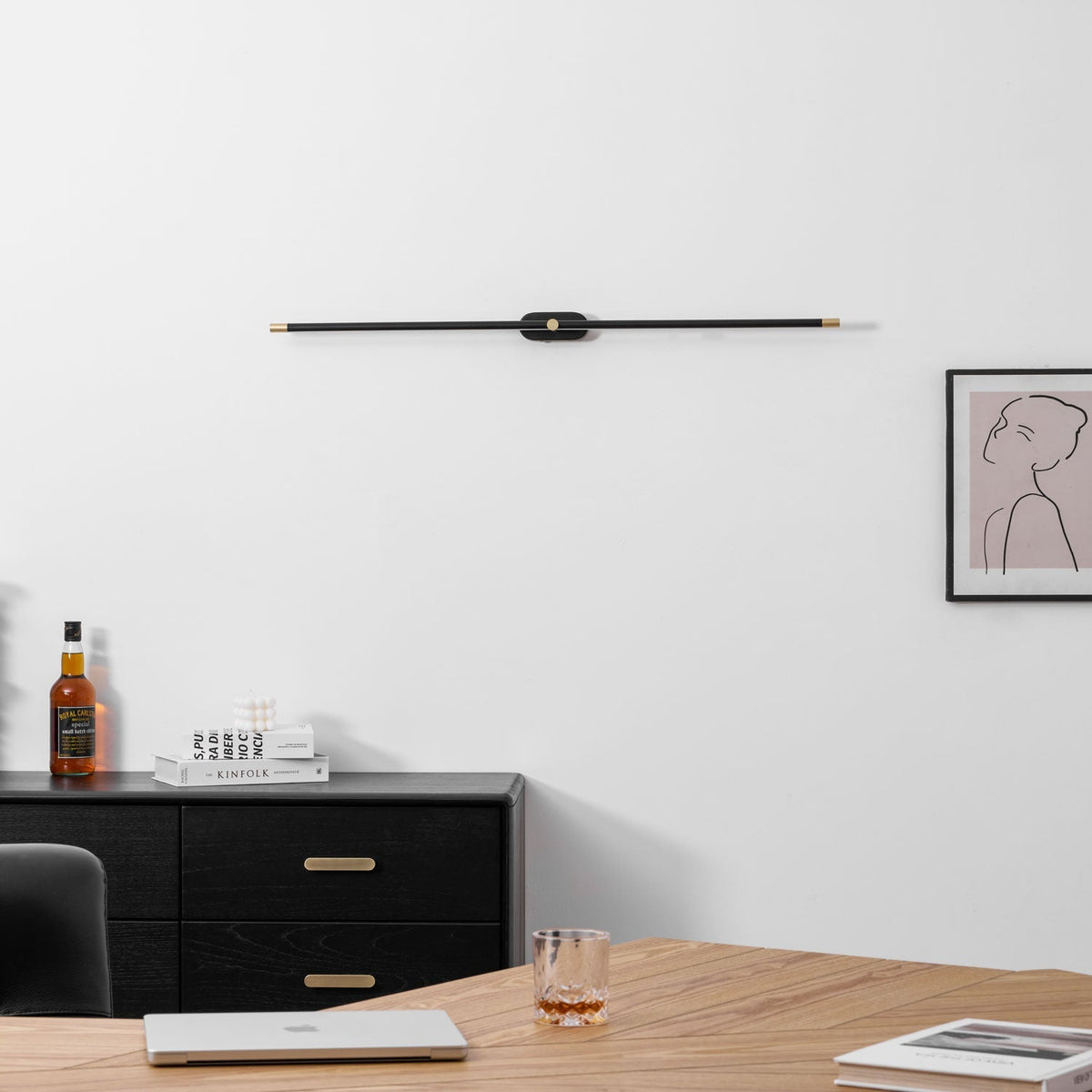 Lámpara de espejo de baño LED de 27 pulgadas, aplique de pared recargable y regulable, inalámbrico, color negro y dorado, accesorio de tocador con control táctil para baño de visitas