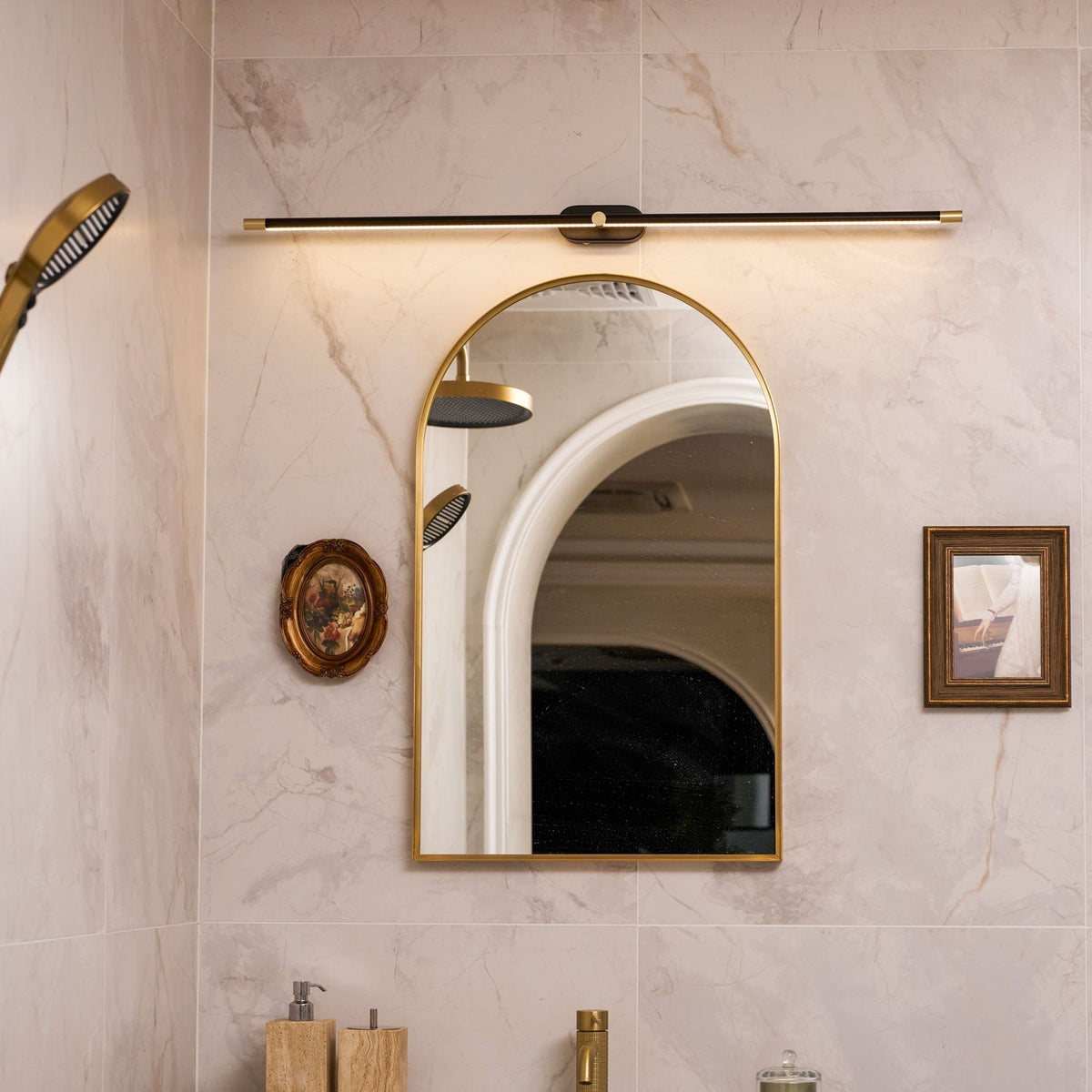 Lámpara de espejo de baño LED de 27 pulgadas, aplique de pared recargable y regulable, inalámbrico, color negro y dorado, accesorio de tocador con control táctil para baño de visitas