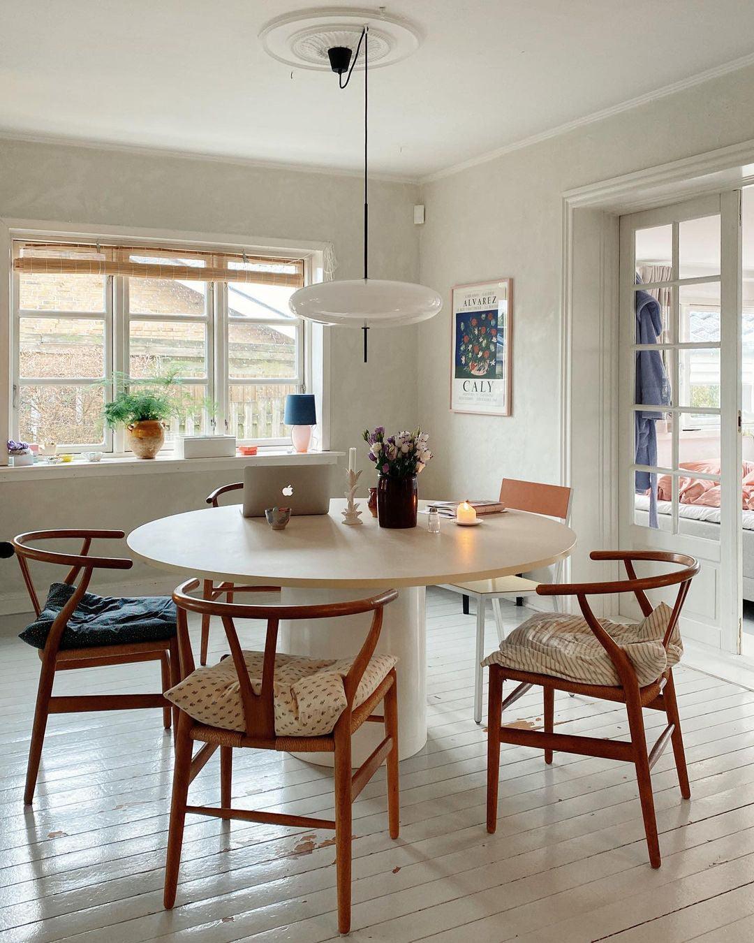 Decken-Pendelleuchte, weißer Polymerschirm, höhenverstellbar, modern, für Esszimmer, Küche, Wohnzimmer, Hängeleuchte, E26/E27-Fassung, 30 cm | Thomler