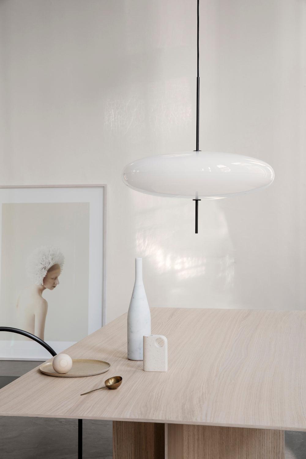 Decken-Pendelleuchte, weißer Polymerschirm, höhenverstellbar, modern, für Esszimmer, Küche, Wohnzimmer, Hängeleuchte, E26/E27-Fassung, 30 cm | Thomler