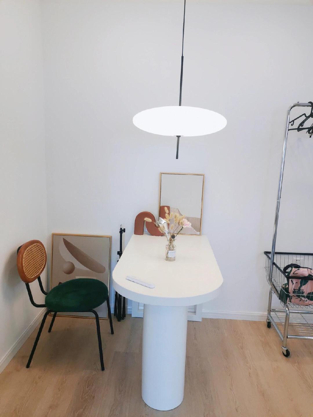 Decken-Pendelleuchte, weißer Polymerschirm, höhenverstellbar, modern, für Esszimmer, Küche, Wohnzimmer, Hängeleuchte, E26/E27-Fassung, 30 cm | Thomler
