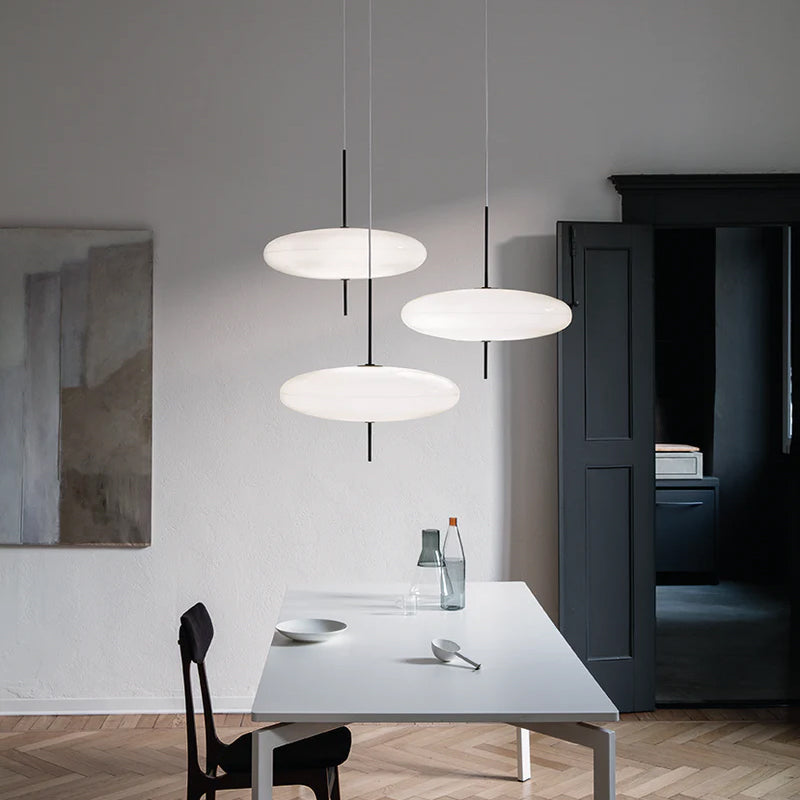 Decken-Pendelleuchte, weißer Polymerschirm, höhenverstellbar, modern, für Esszimmer, Küche, Wohnzimmer, Hängeleuchte, E26/E27-Fassung, 30 cm | Thomler