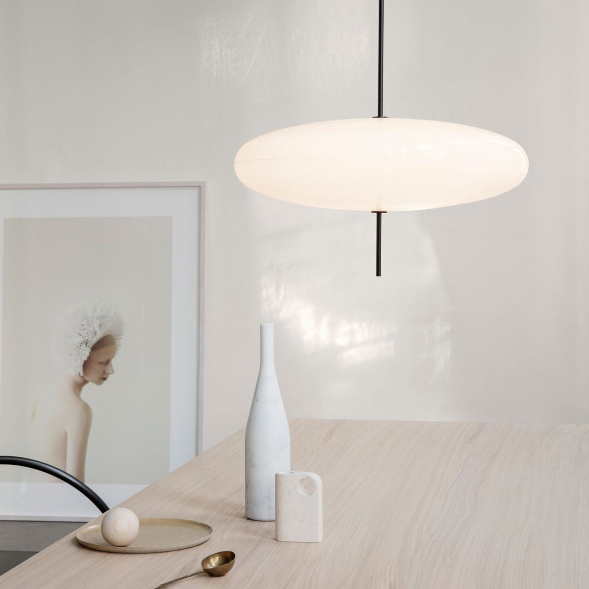 Decken-Pendelleuchte, weißer Polymerschirm, höhenverstellbar, modern, für Esszimmer, Küche, Wohnzimmer, Hängeleuchte, E26/E27-Fassung, 30 cm | Thomler