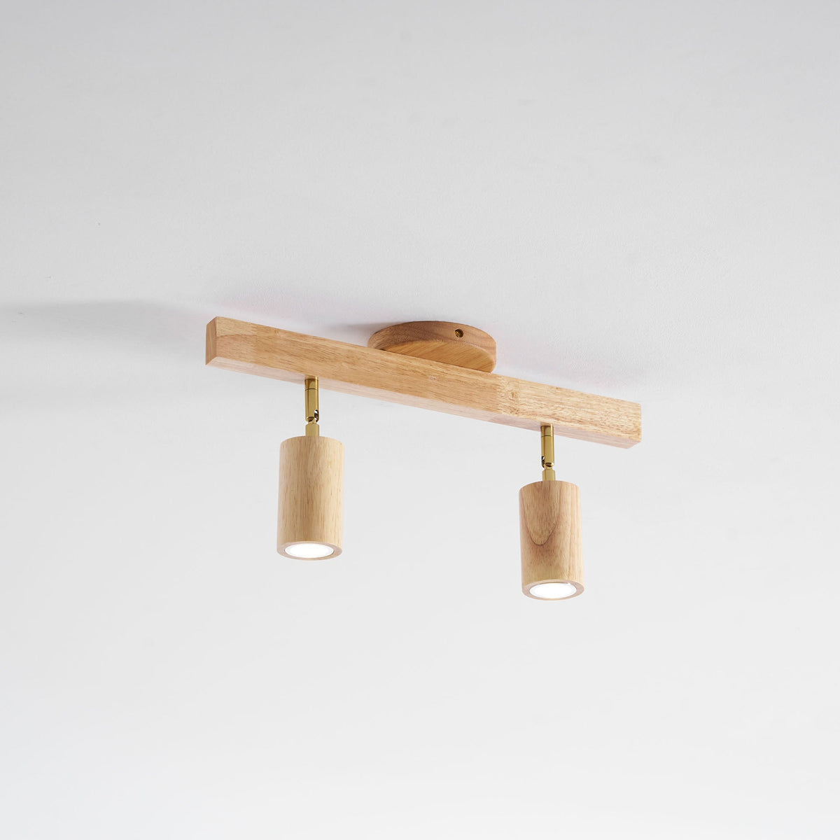 Foco de riel con múltiples cabezales y pantallas de madera para cocina, comedor y sala de estar | Lámpara LED ajustable para riel | Techo rústico de granja