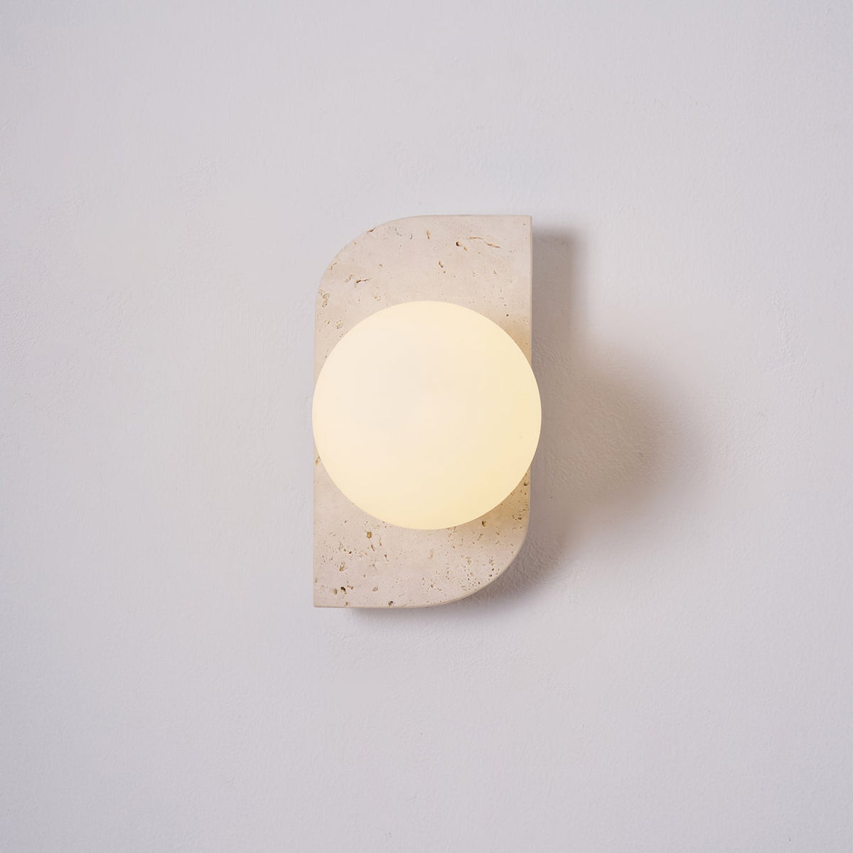 Natural Stone Sconce with G9 Socket – Textured Travertine Accent Fixture for Powder Rooms, Corridors & Bedrooms – 7W LED Compatible – Single | Thomler
