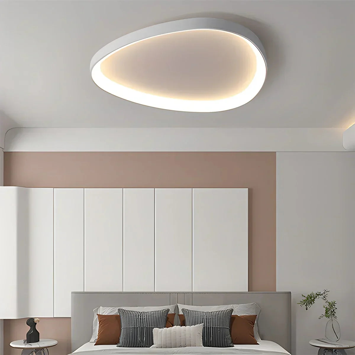 Flush Mount LED Ceiling Light Fixture with Remote Dimmer and Color Temperature Control for Bedroom, Hallway, Living Room – Energy-Efficient | Thomler