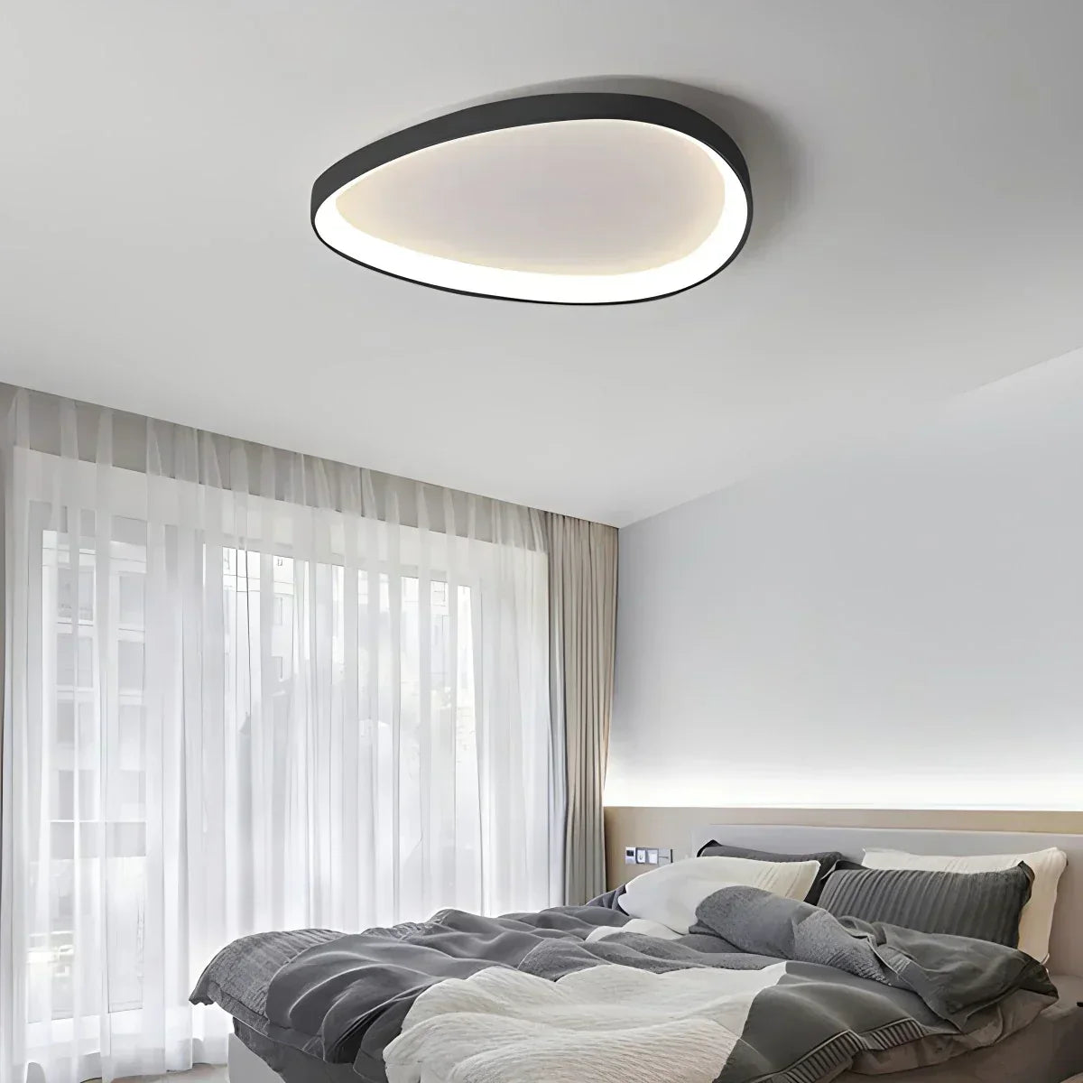 Flush Mount LED Ceiling Light Fixture with Remote Dimmer and Color Temperature Control for Bedroom, Hallway, Living Room – Energy-Efficient | Thomler