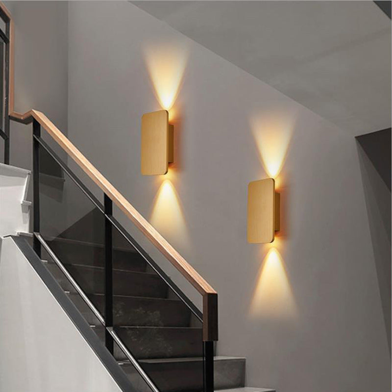 Rechthoekige metalen led-wandlamp voor slaapkamer en woonkamer – Moderne bedrade binnenverlichting met warme gloed in goud, zwart, wit Gr | Thomler