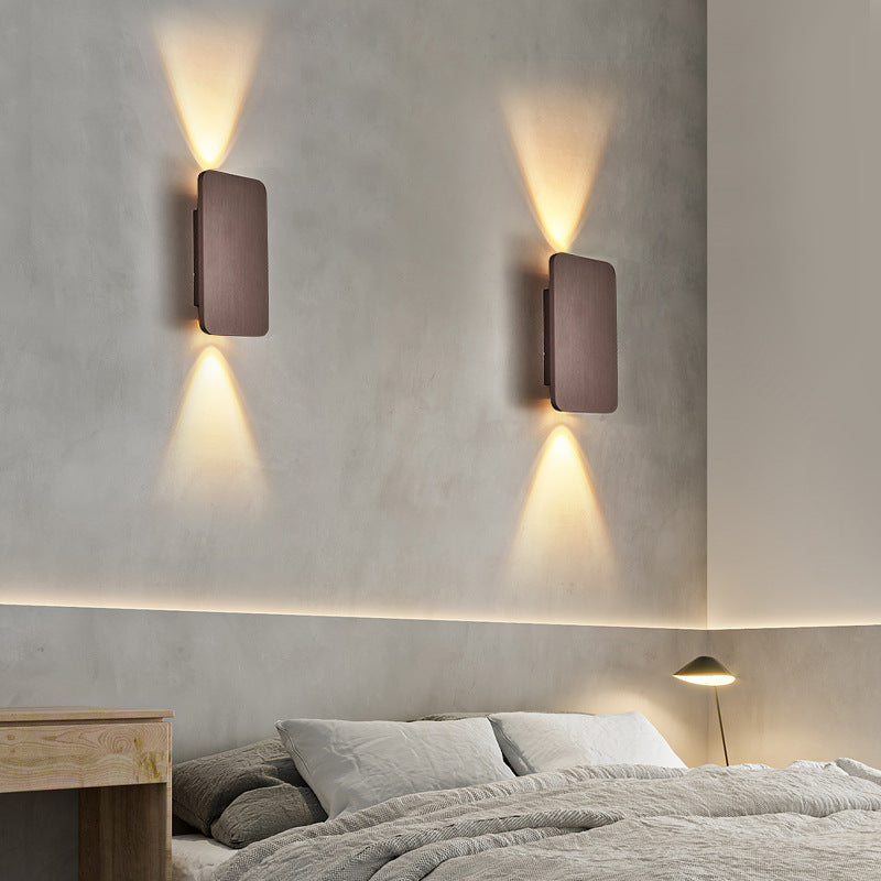 Rechthoekige metalen led-wandlamp voor slaapkamer en woonkamer – Moderne bedrade binnenverlichting met warme gloed in goud, zwart, wit Gr | Thomler