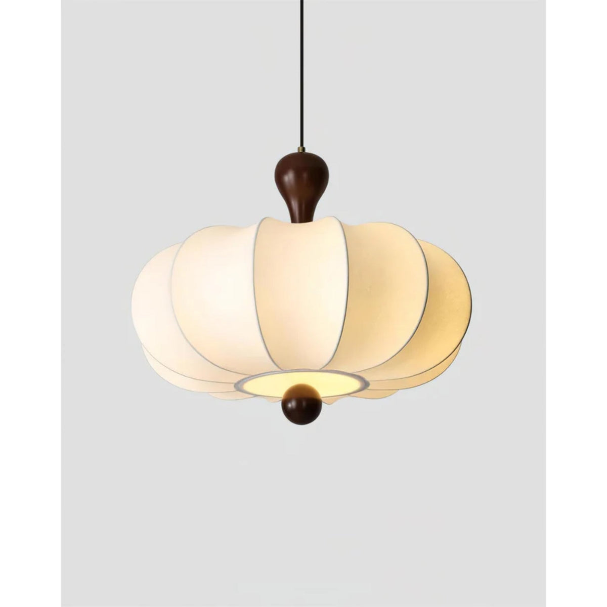 Stoffen hanglamp met houten accent voor eetkamer en keukeneiland – Zacht witte geplooide kap, modern minimalistisch armatuur | Thomler