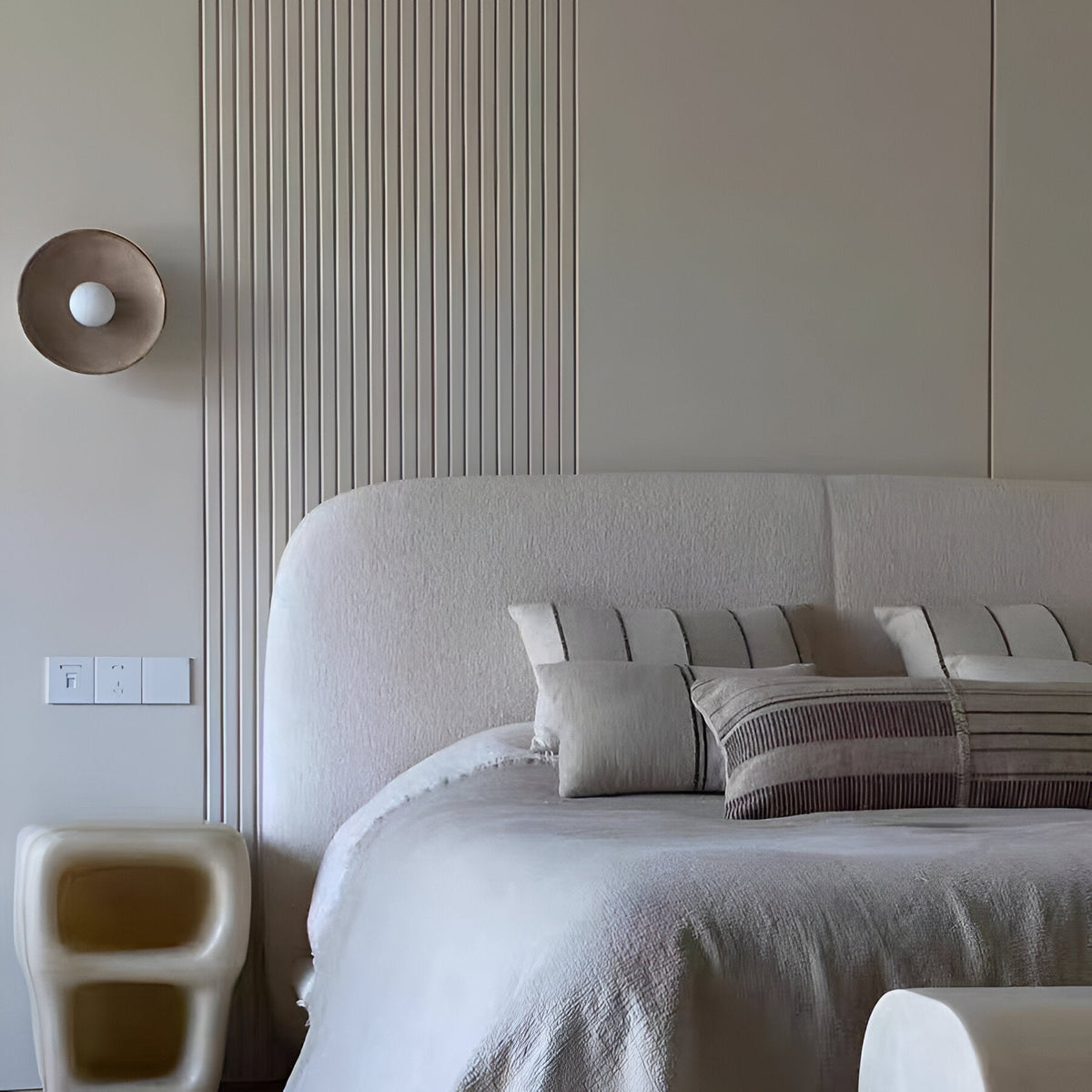 Ronde glazen wandlamp van hars, witte led-armatuur voor slaapkamer, hal en woonkamer, minimalistische wandlamp met zachte, sfeervolle verlichting voor in huis