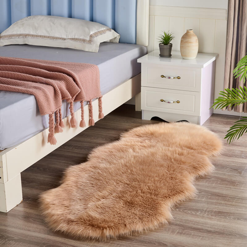 Alfombra de pasillo de piel sintética afelpada de 24 × 47 pulgadas, color beige, con base antideslizante, estilo piel de oveja ultrasuave para pasillo, dormitorio, entrada, sala de estar | Thomler