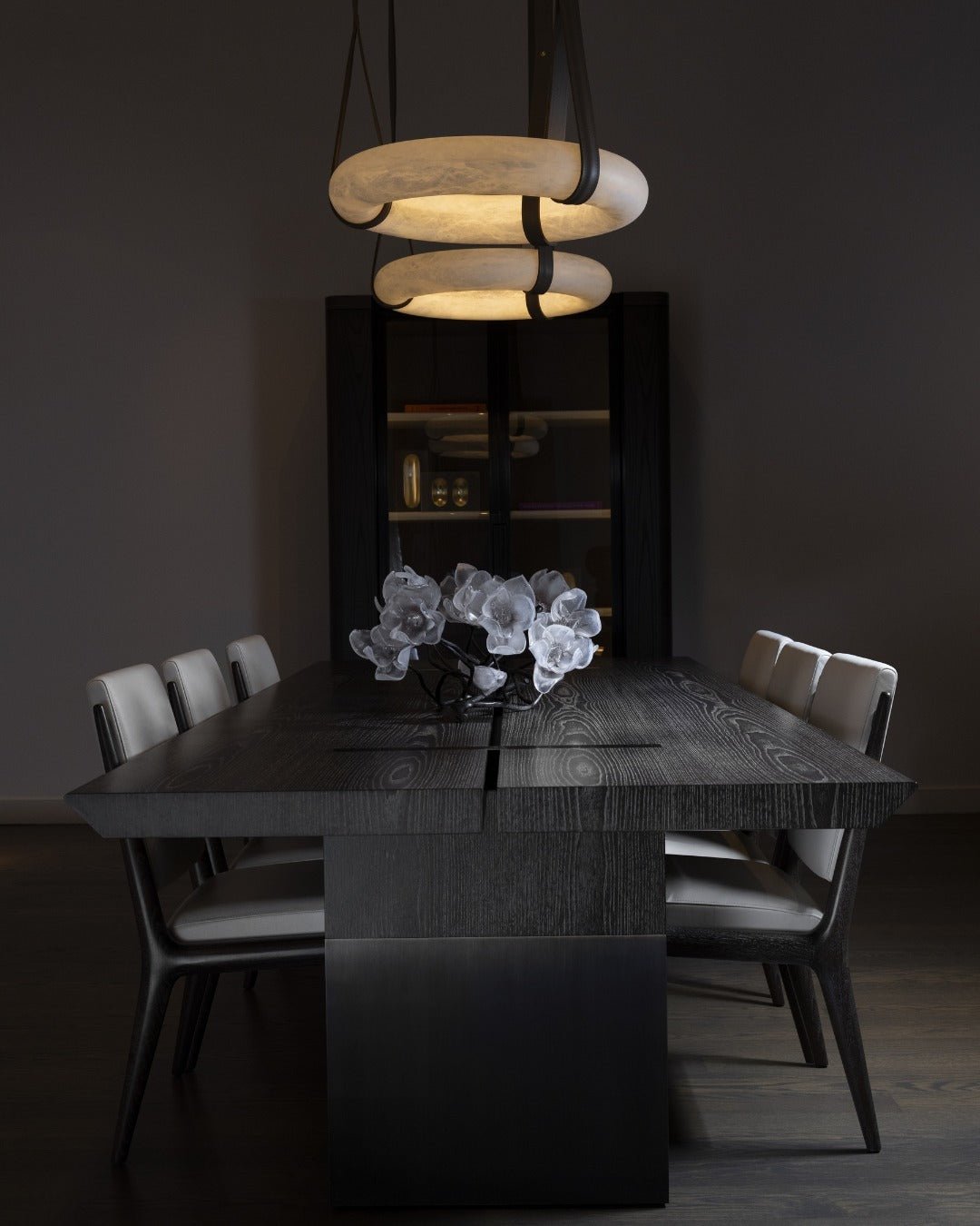 LED-Ring-Deckenleuchte aus Alabaster – Verstellbarer Halo-Kronleuchter für offene Essbereiche, große Wohnräume & Gastronomie – 120 cm Kreis-Hängeleuchte | Thomler