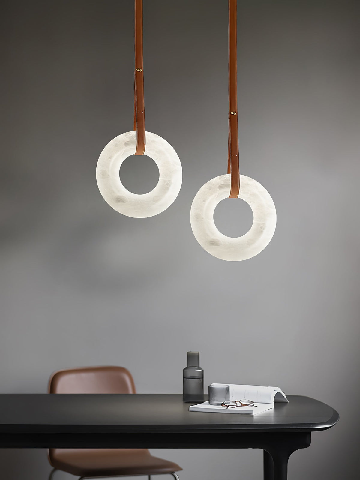 LED-Ring-Deckenleuchte aus Alabaster – Verstellbarer Halo-Kronleuchter für offene Essbereiche, große Wohnräume & Gastronomie – 120 cm Kreis-Hängeleuchte | Thomler