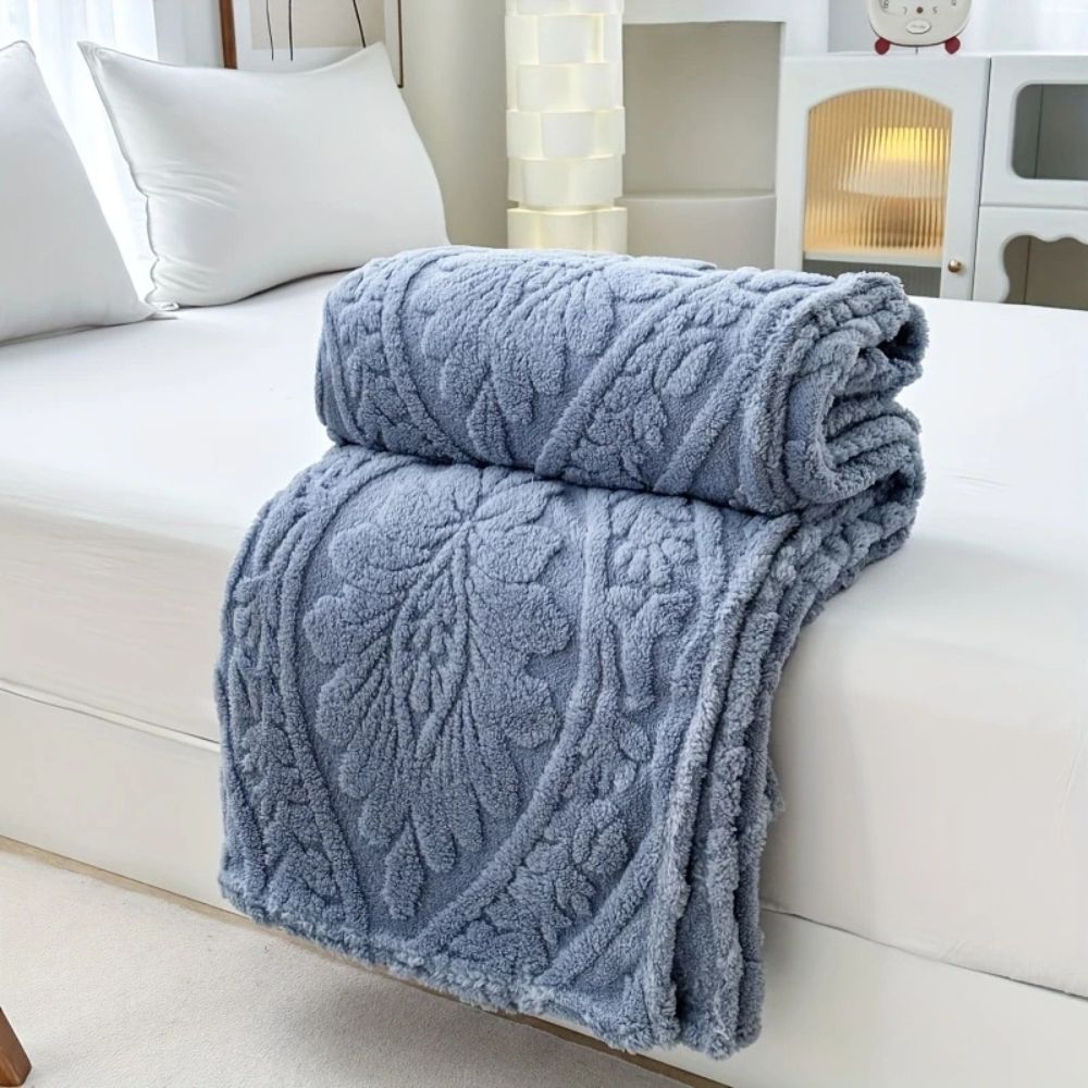 Geometric Jacquard Microfiber Throw Blanket – Lightweight Layering for Couch, Bed & Chair