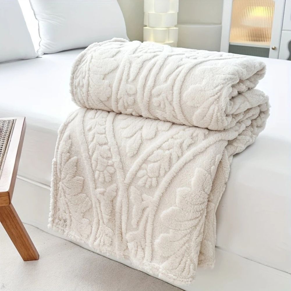 Geometric Jacquard Microfiber Throw Blanket – Lightweight Layering for Couch, Bed & Chair