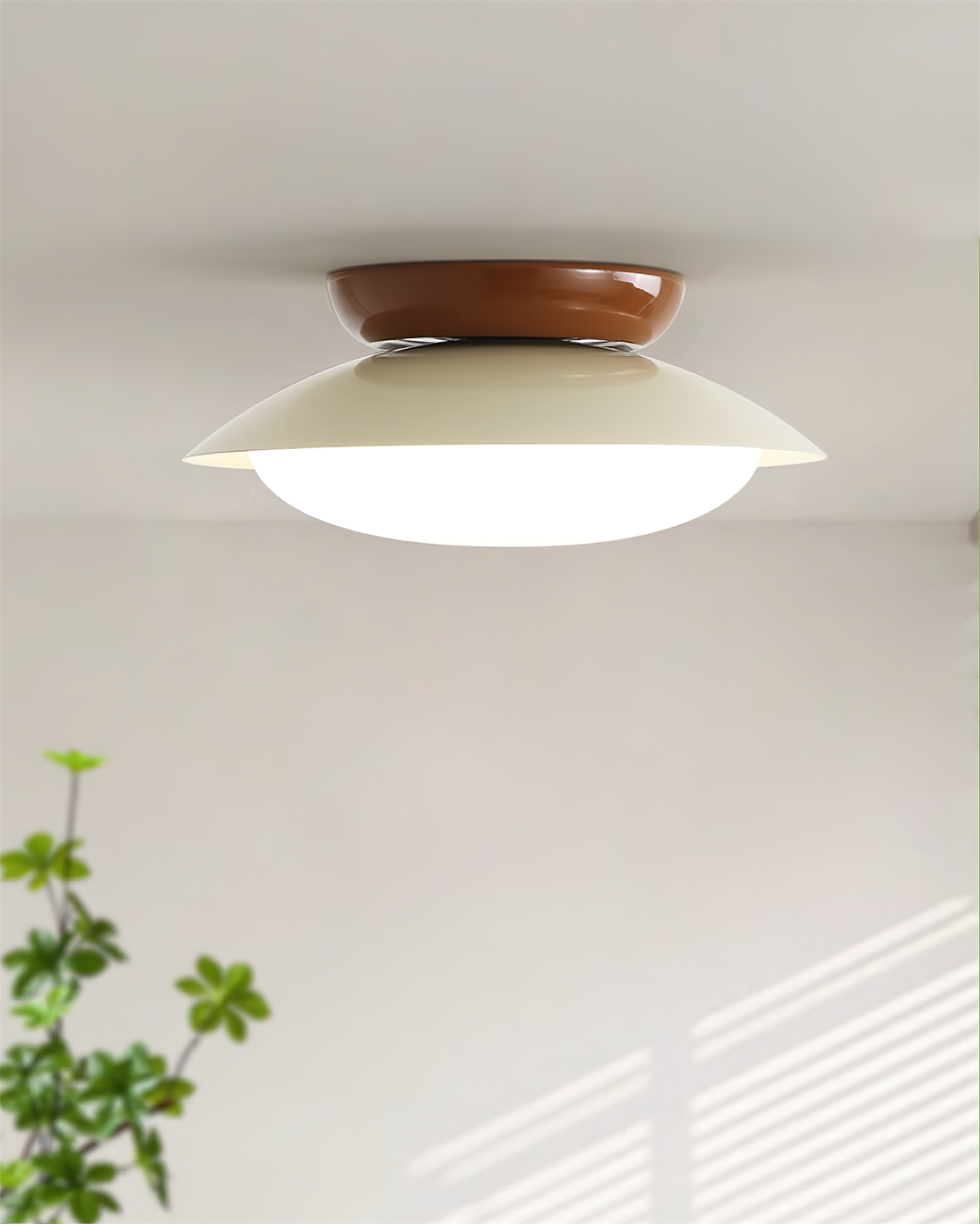 Lámpara de techo LED empotrable de 10 pulgadas con estructura metálica verde y marrón para cocina, baño o patio cubierto