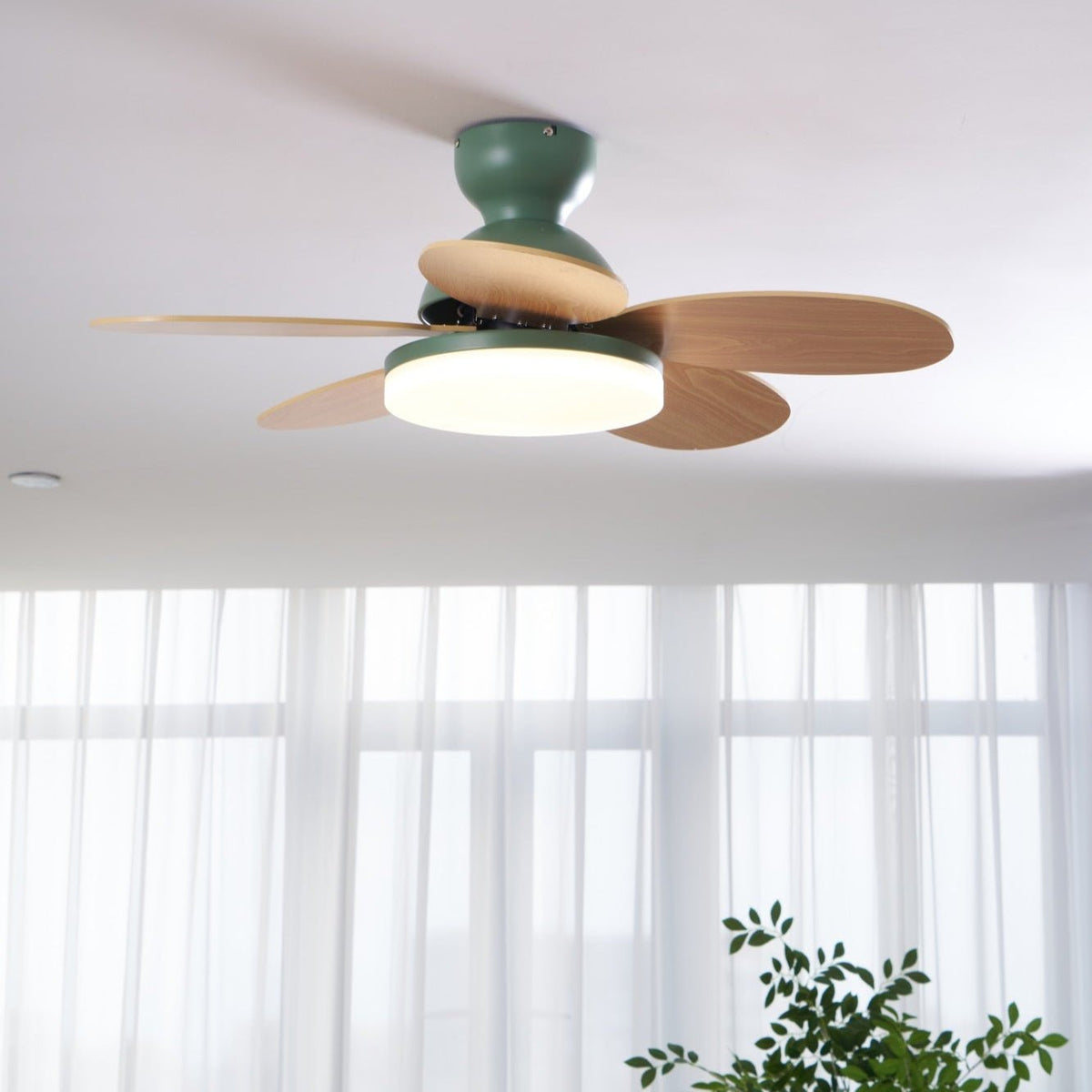 Ventilador de techo para interiores con luz LED, 35 pulgadas, aspas de madera con diseño curvo, 6 velocidades, control remoto, motor de CC para sala de estar, dormitorio, comedor, gris