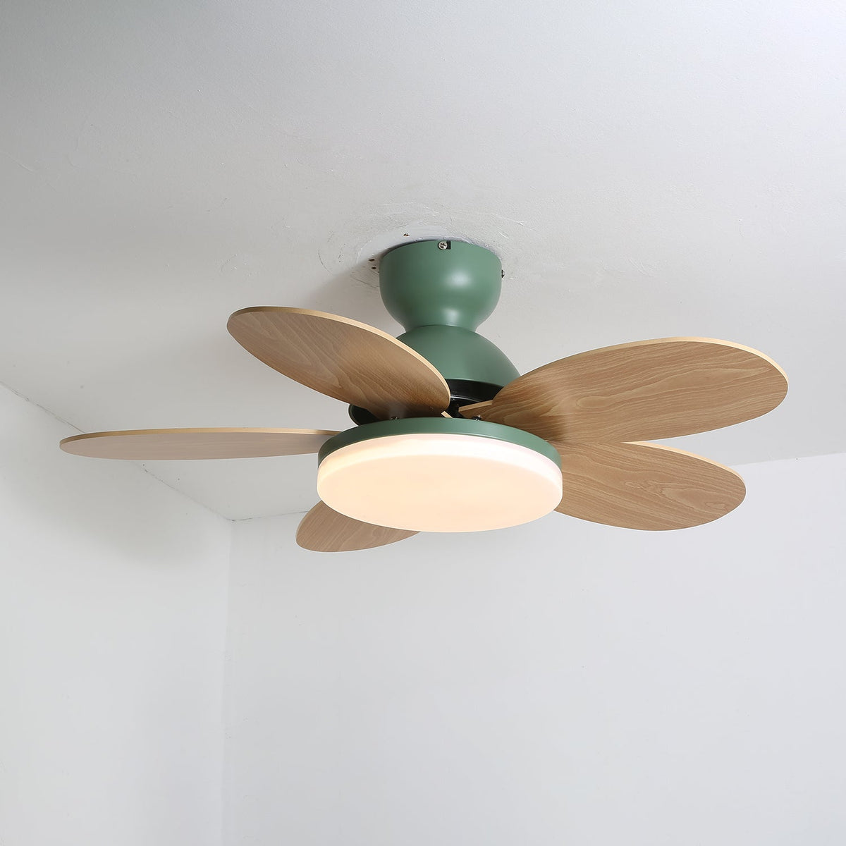 Ventilador de techo para interiores con luz LED, 35 pulgadas, aspas de madera con diseño curvo, 6 velocidades, control remoto, motor de CC para sala de estar, dormitorio, comedor, gris