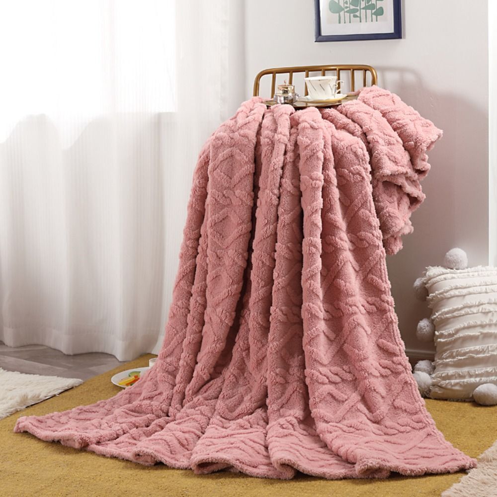 Plush Textured Fleece Throw Blanket – Breathable 3D Knit Design for Couch, Bed & Travel