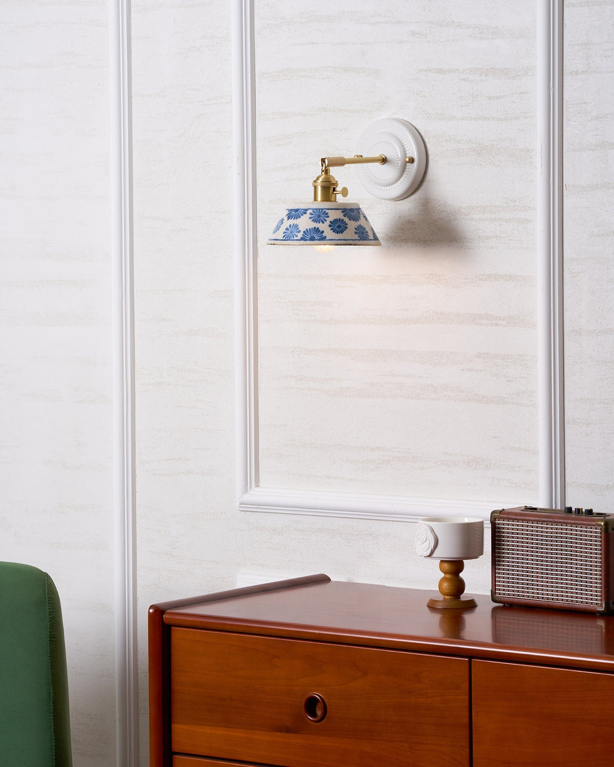Ceramic Sconce with Brass Hardware in Blue & White – Hardwired E26 Socket for Bathroom, Bedroom & Hallway Accent Lighting | Thomler