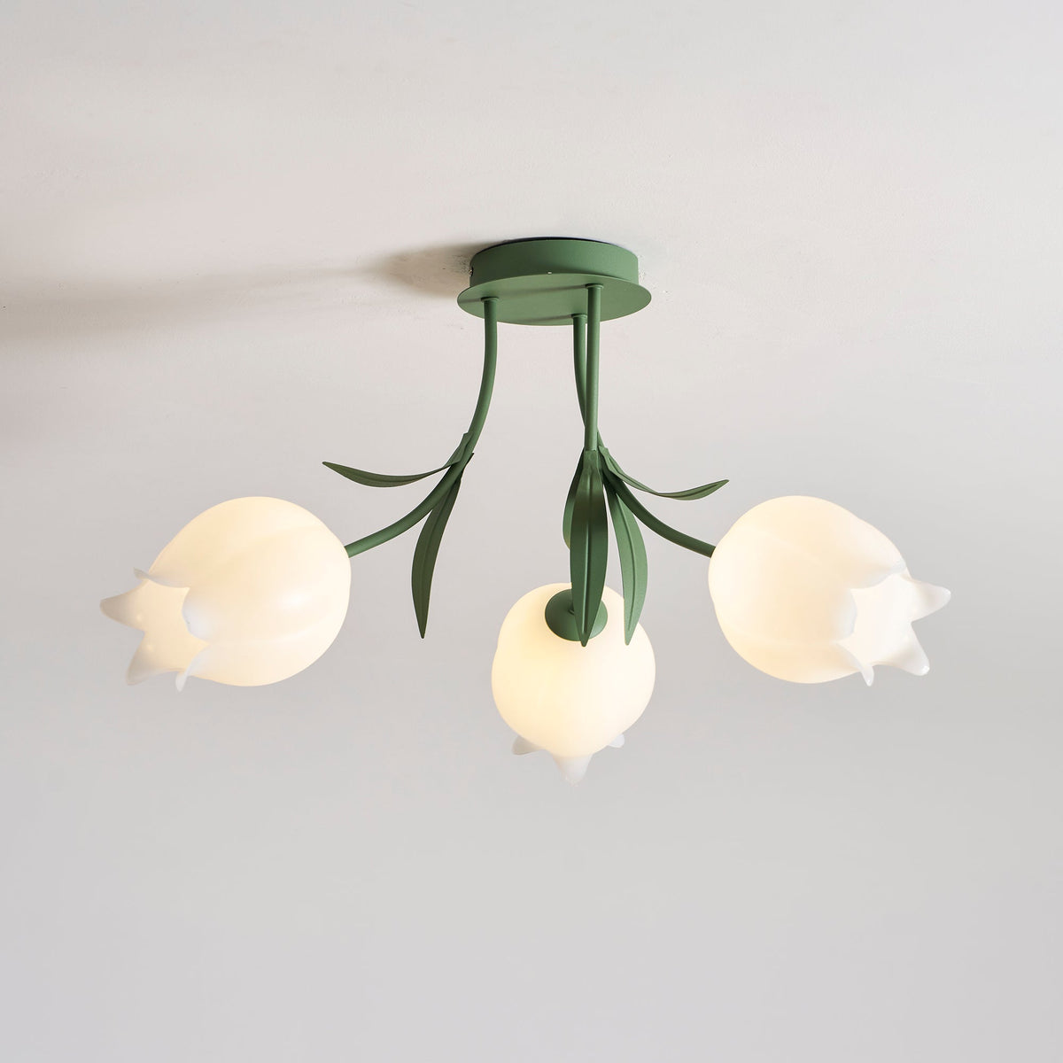 Flush Mount Floral Ceiling Light Fixture with Multi-Head LED Design for Bedroom, Living Room
